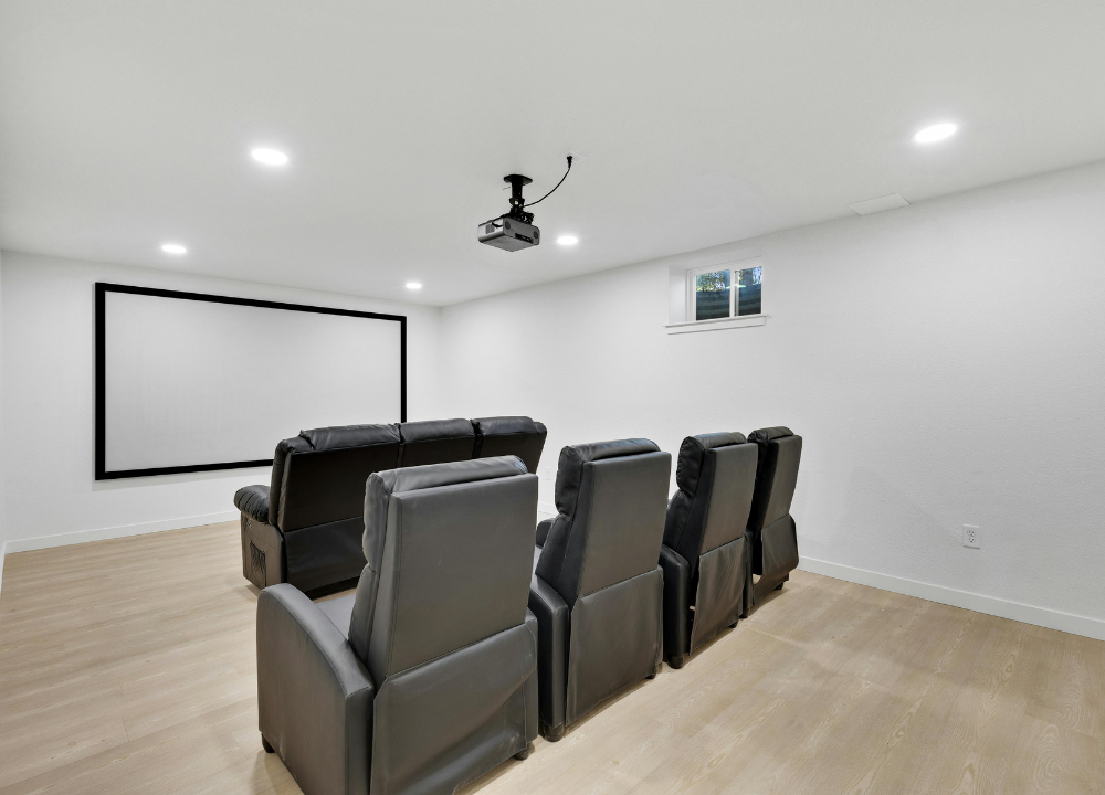 150 Inch Projector Screen